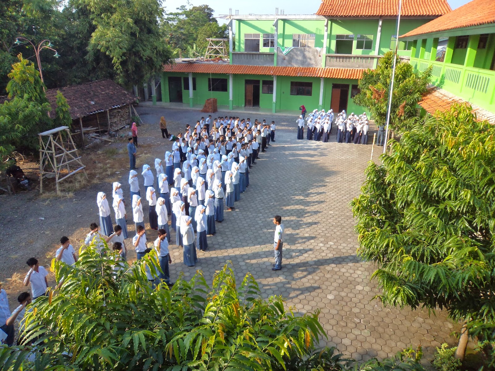 Upacara Bendera Senin